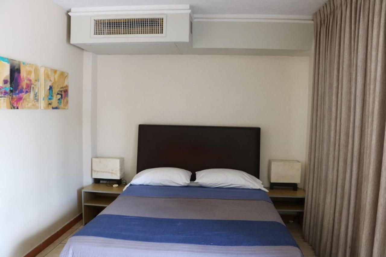 Cypres Hotel & Suites Zapopan Zewnętrze zdjęcie