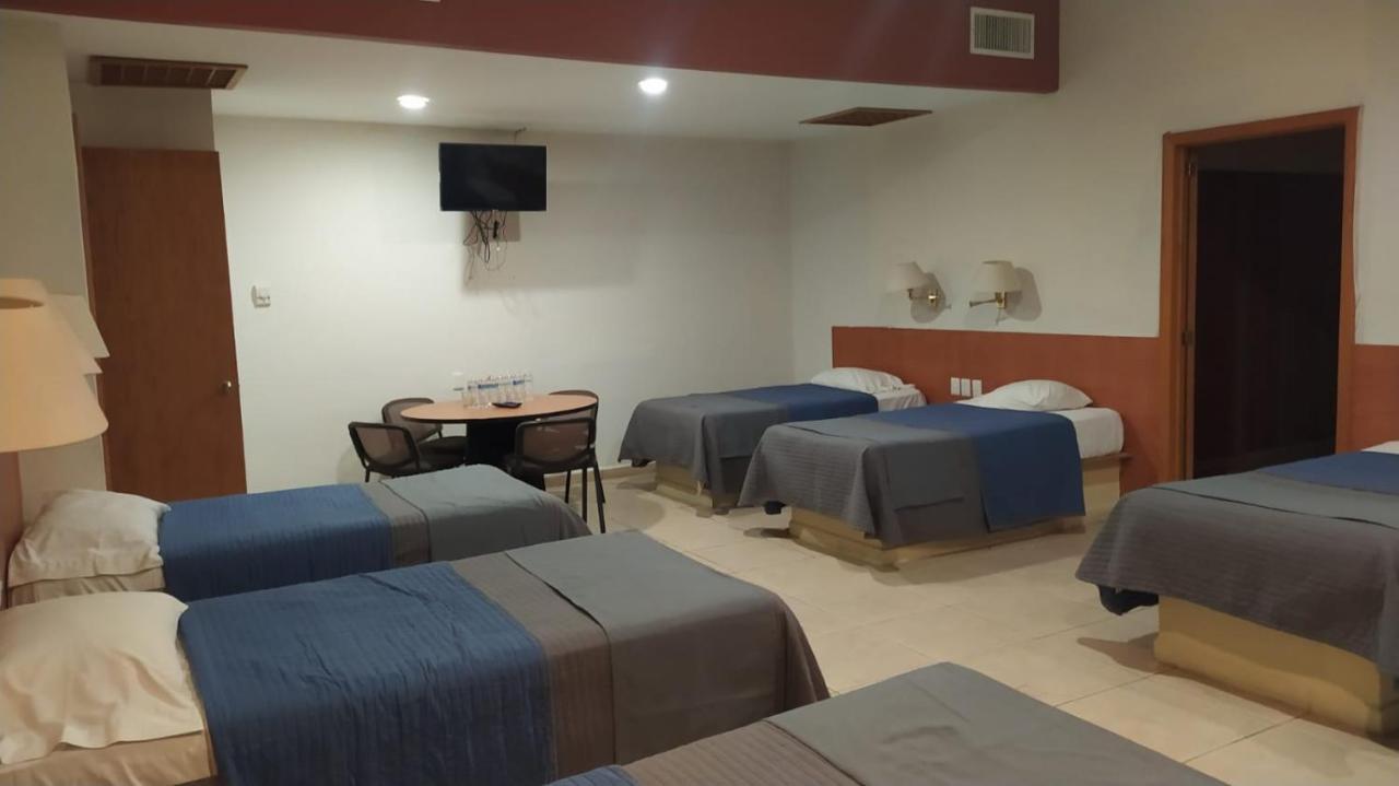 Cypres Hotel & Suites Zapopan Zewnętrze zdjęcie